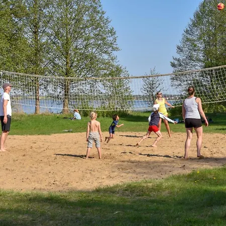 Сasa de vacaciones Bungis ,de - 28 Ferienhaeuser Am Grimnitzsee G8